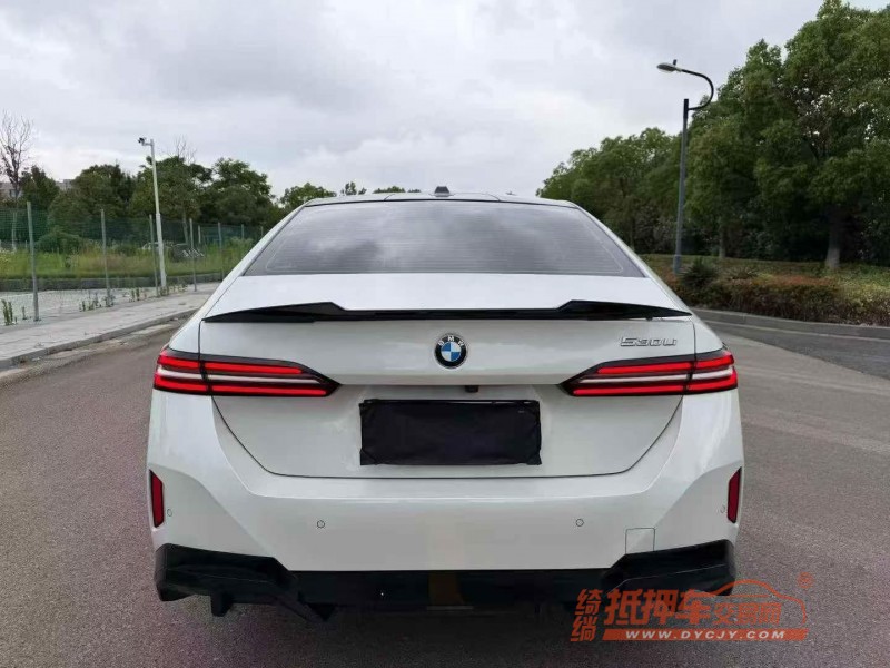 盐城24年宝马5系8