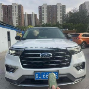 东营20年福特探险者