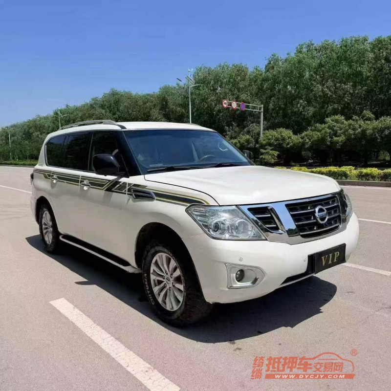济宁18年日产途乐2
