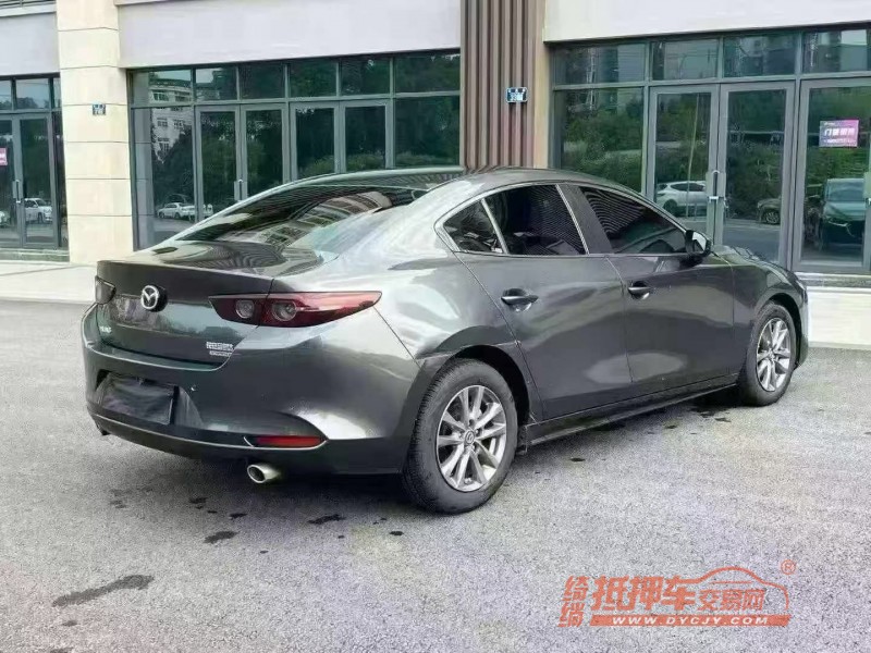 重庆20年马自达37