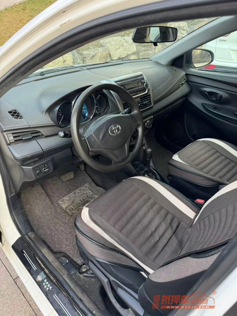 邢台14年丰田YARiS L 致炫5
