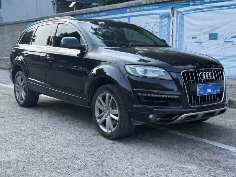 钦州13年奥迪Q73