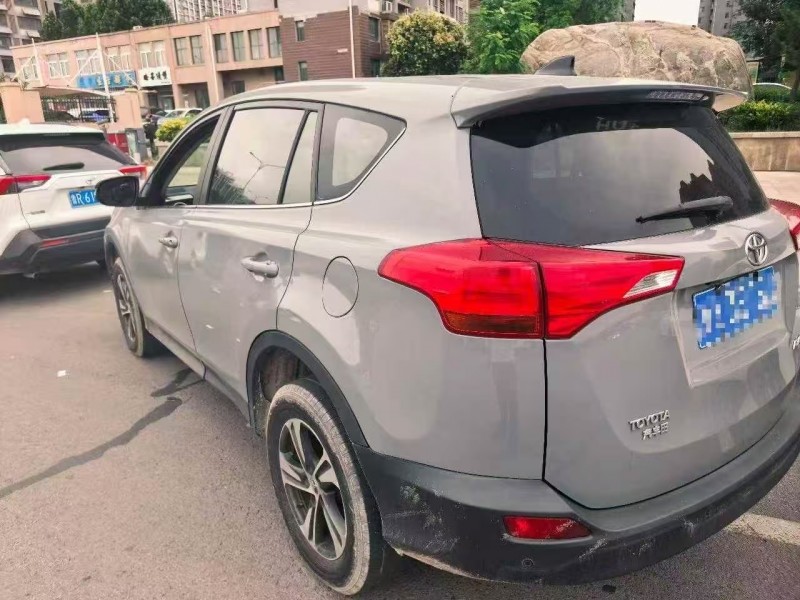 菏泽16年丰田RAV4荣放7
