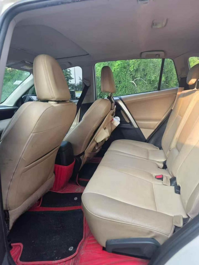 泰安13年丰田RAV4荣放5