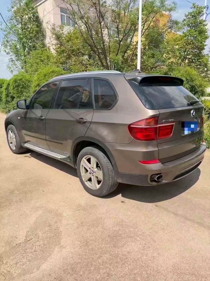 东营13年宝马X57