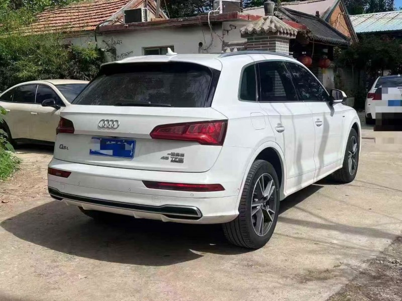 东营20年奥迪Q57