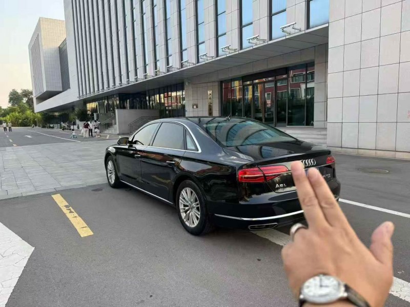 潍坊15年奥迪A8L7