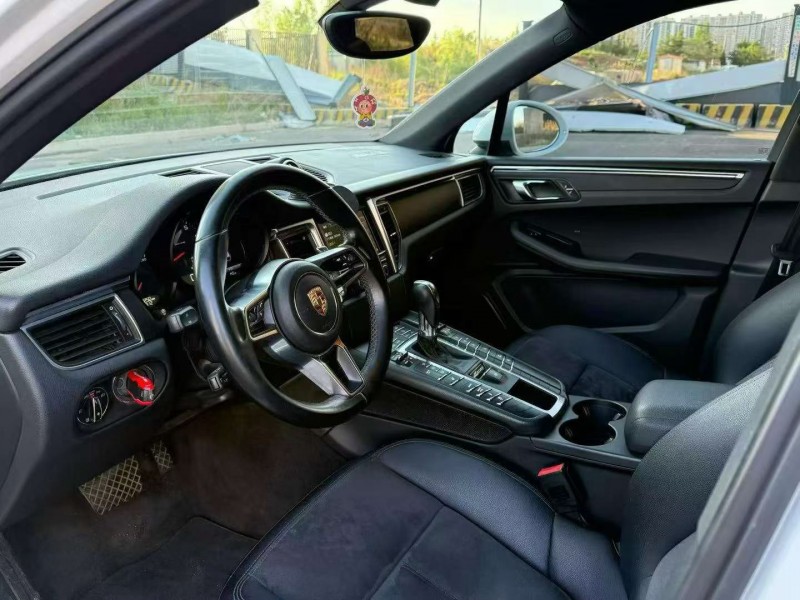 烟台14年保时捷Macan4
