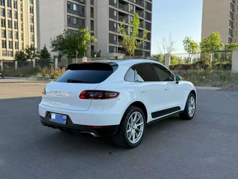 烟台14年保时捷Macan7