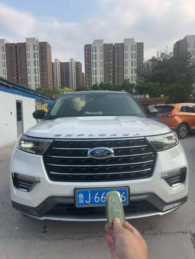 东营20年福特探险者1