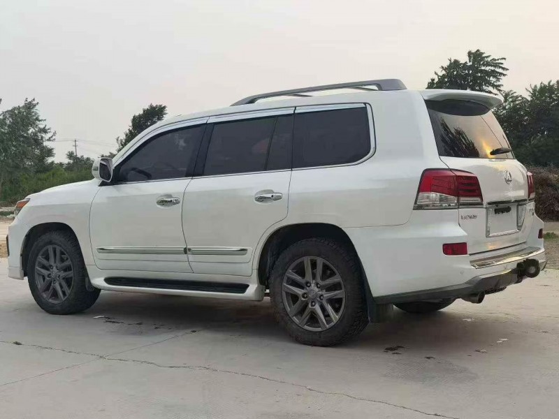 邯郸14年雷克萨斯LX7
