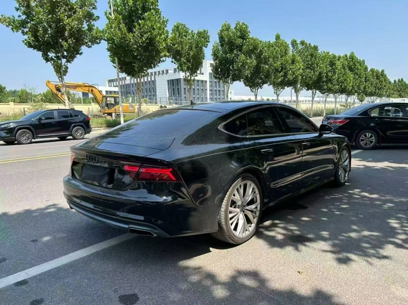 郑州17年奥迪A7L4