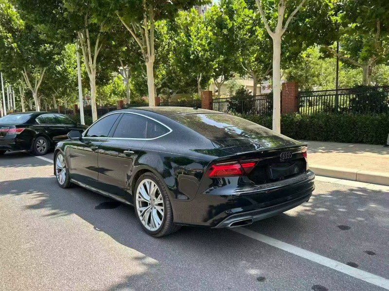 郑州17年奥迪A7L6