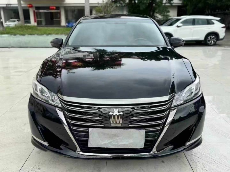 河源18年丰田皇冠1