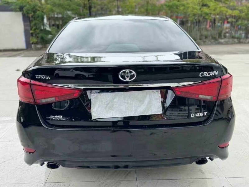 河源18年丰田皇冠9