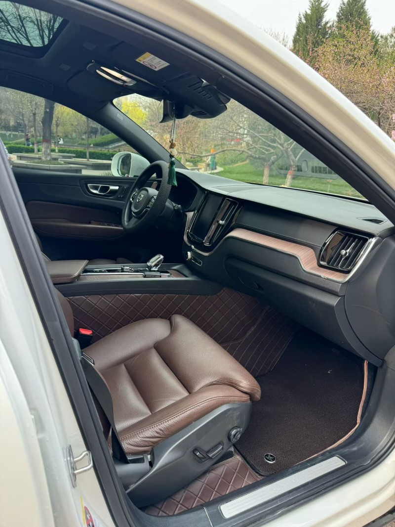 邢台22年沃尔沃XC606