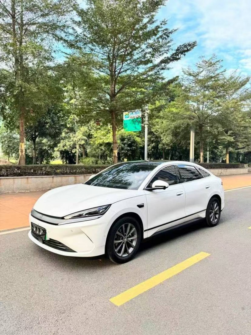 东莞25年比亚迪秦3