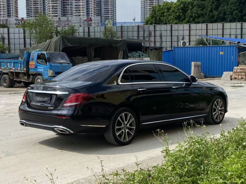 南宁18年奔驰E9