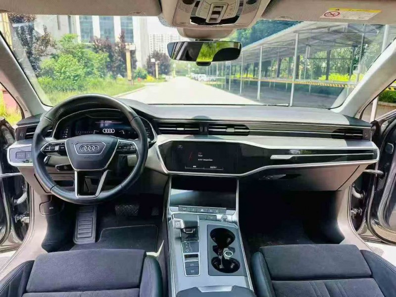 济宁21年奥迪A6L4