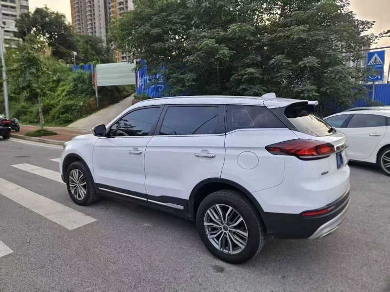 南宁20年吉利博越7