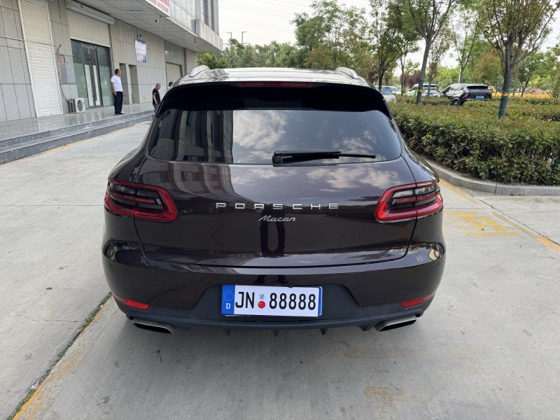 济宁15年保时捷Macan6