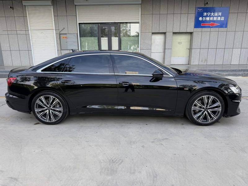 济宁22年奥迪A6L4