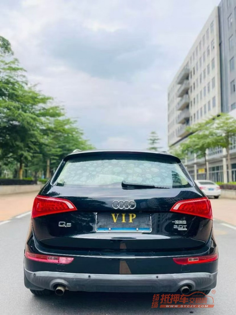 东莞12年奥迪Q58