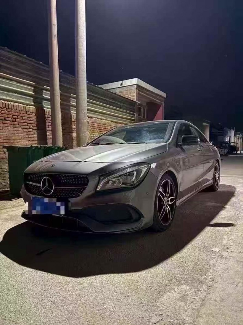 东营17年奔驰CLA3