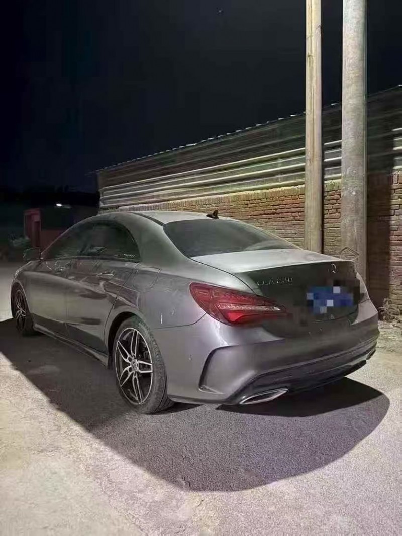 东营17年奔驰CLA8