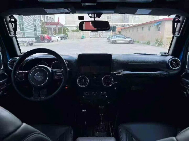 烟台16年Jeep牧马人6
