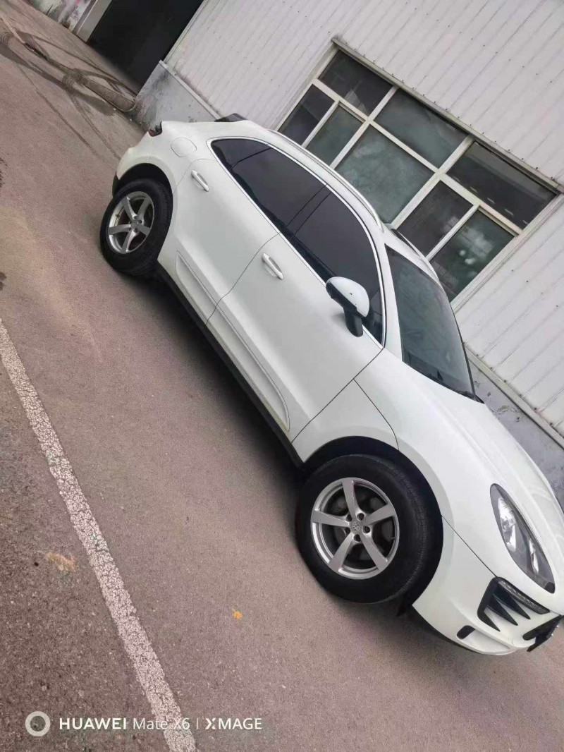 晋中17年保时捷Macan4