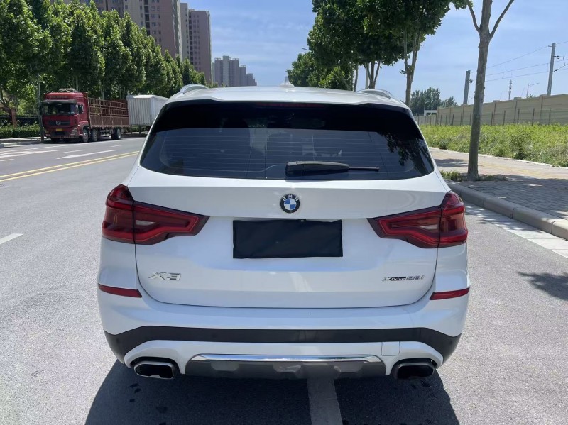广州19年宝马X39