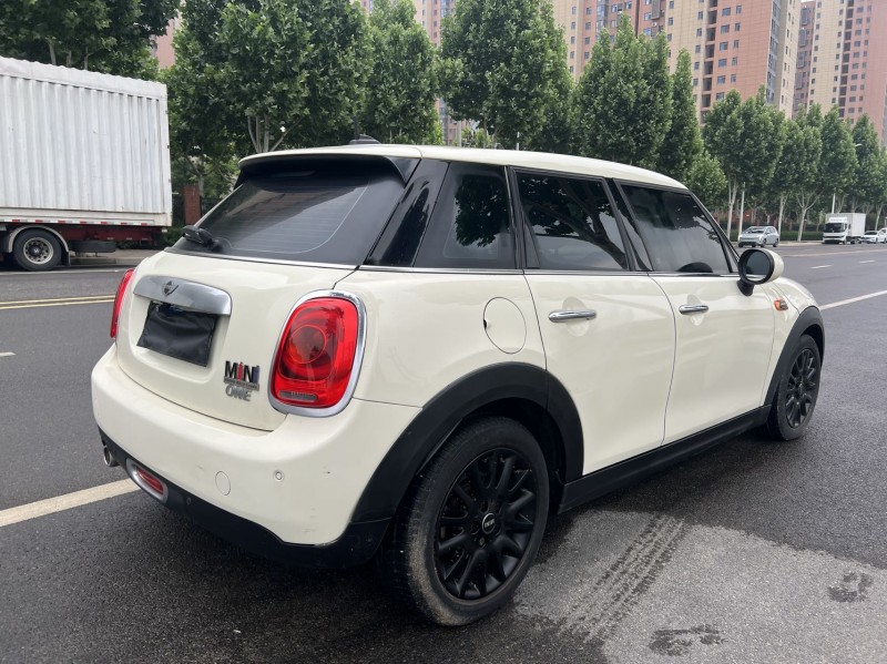 盐城18年宝马迷你7
