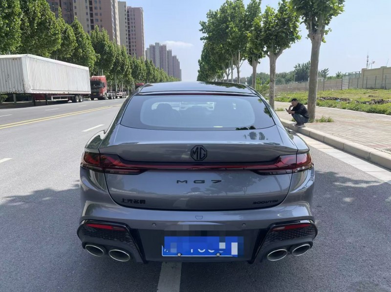 郑州25年名爵76