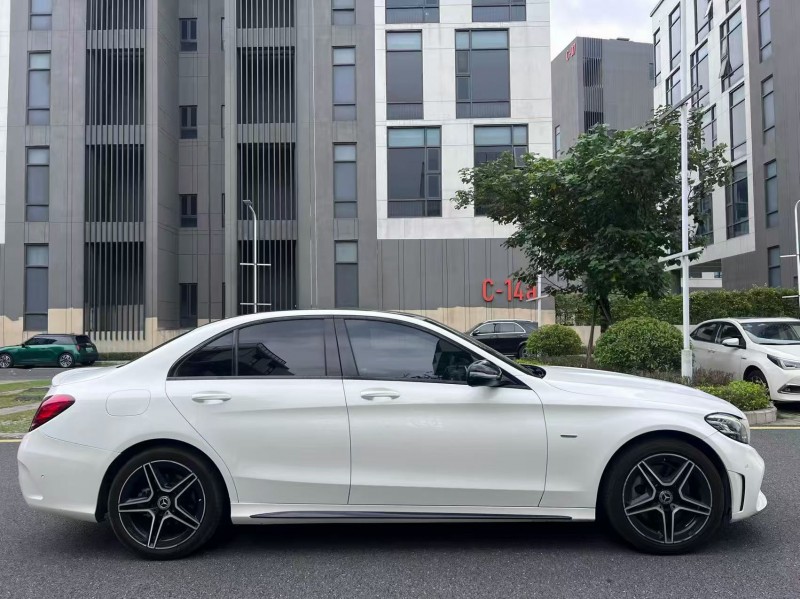 广州21年奔驰C6