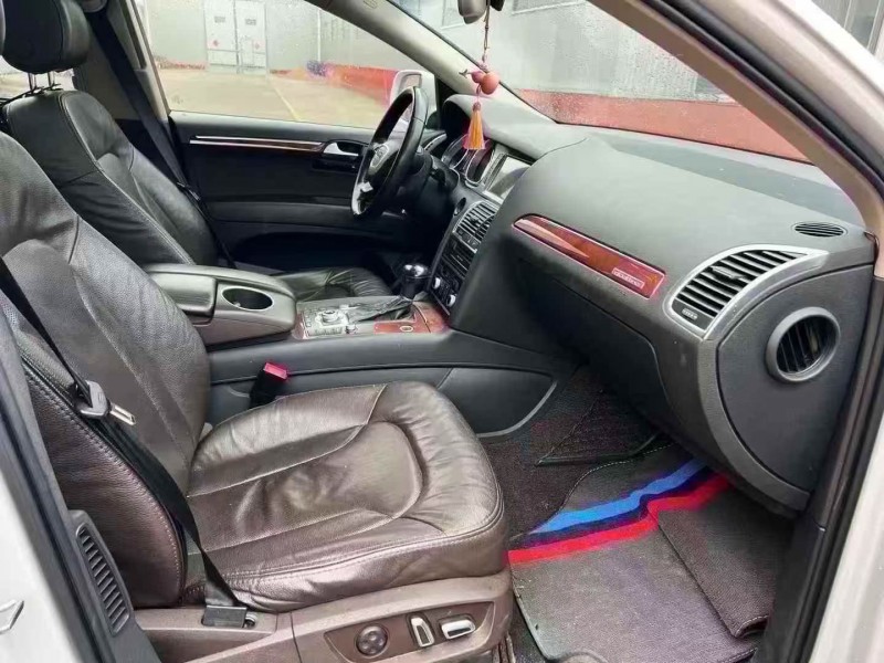 东营14年奥迪Q75