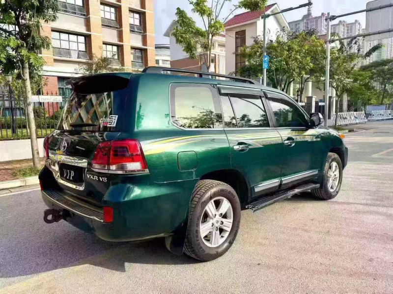 南宁13年丰田兰德酷路泽7
