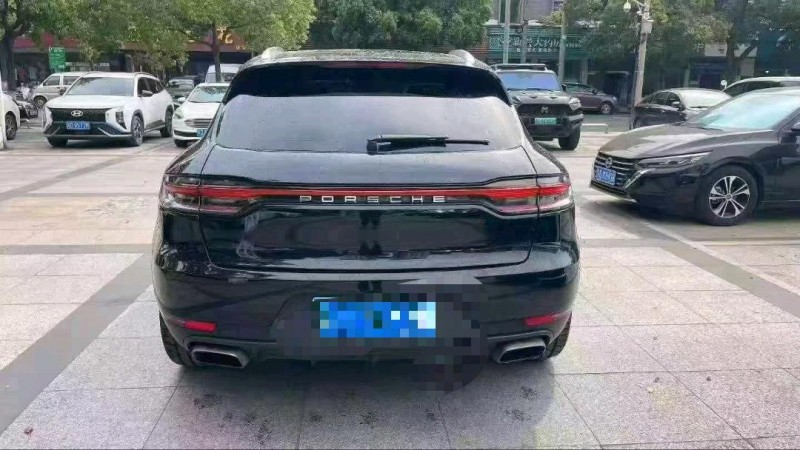 南通17年保时捷Macan7