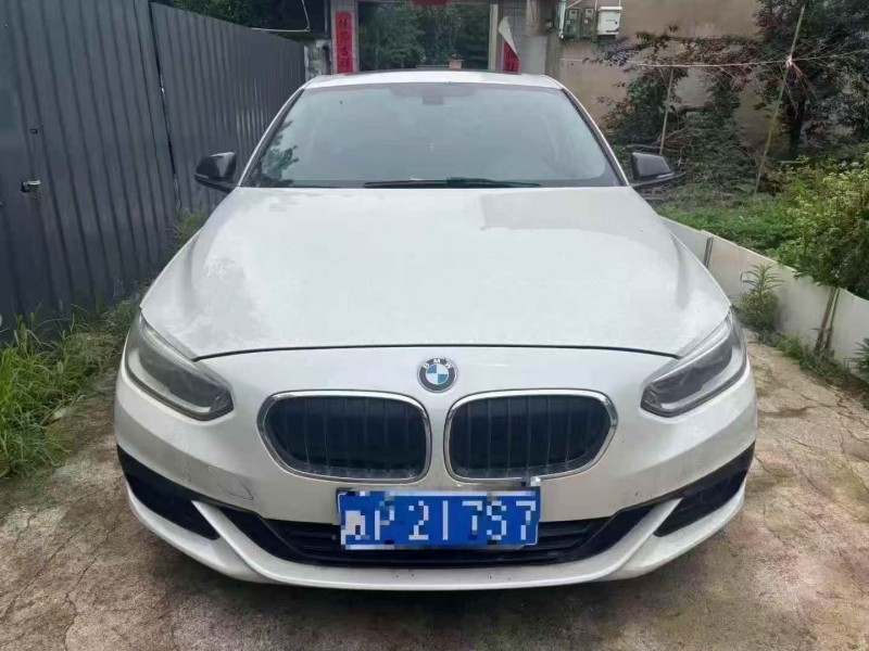 南通17年宝马1系1