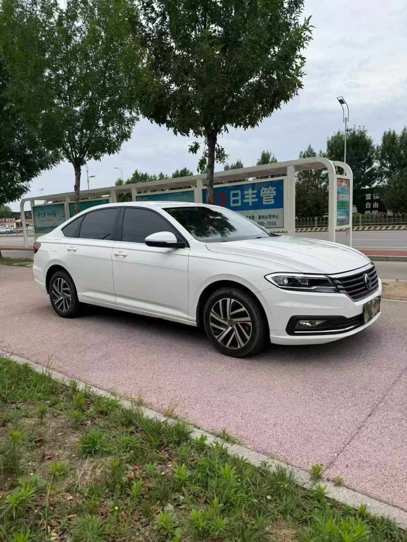 枣庄22年大众朗逸3