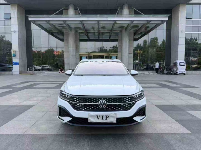 枣庄25年大众朗逸1