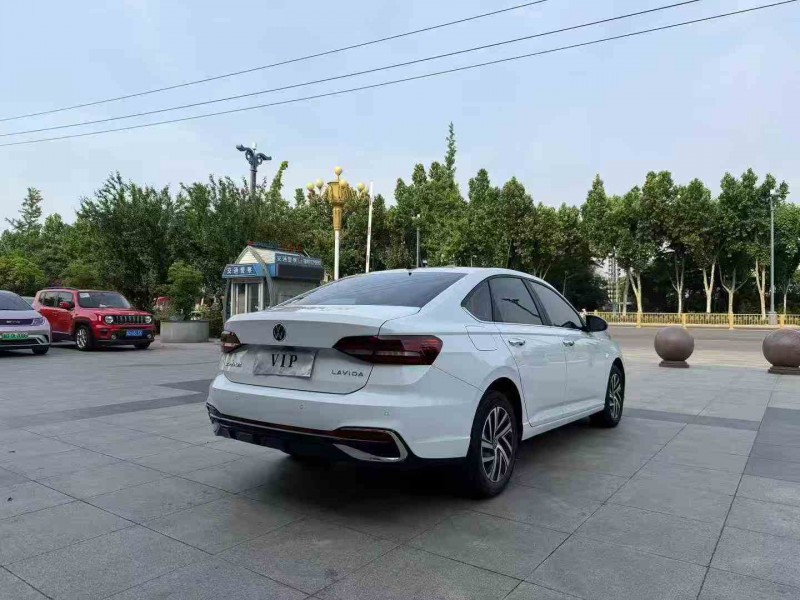 枣庄25年大众朗逸8