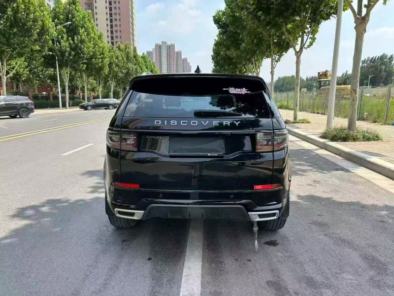 东营22年路虎发现8