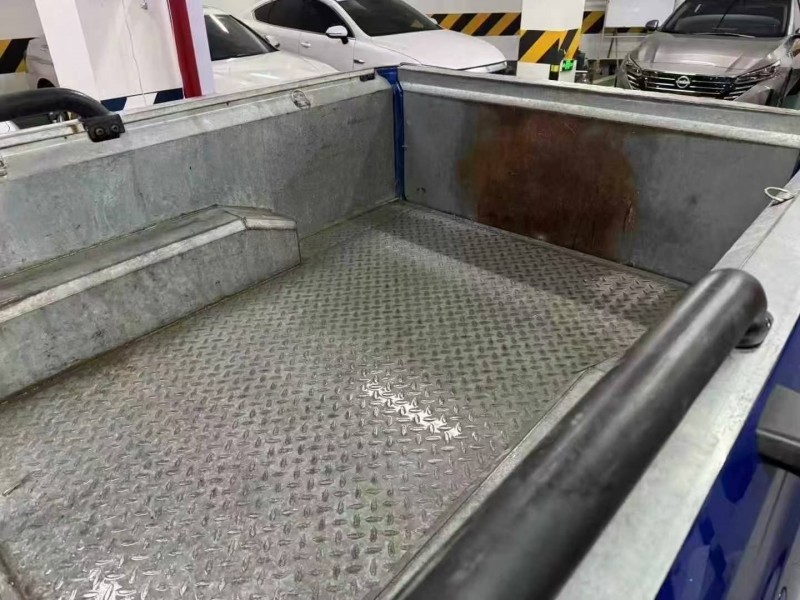 成都22年大通T704