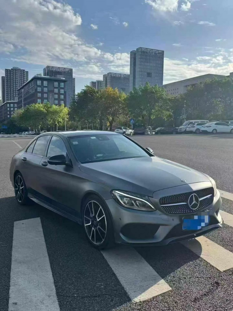 重庆18年奔驰AMG3