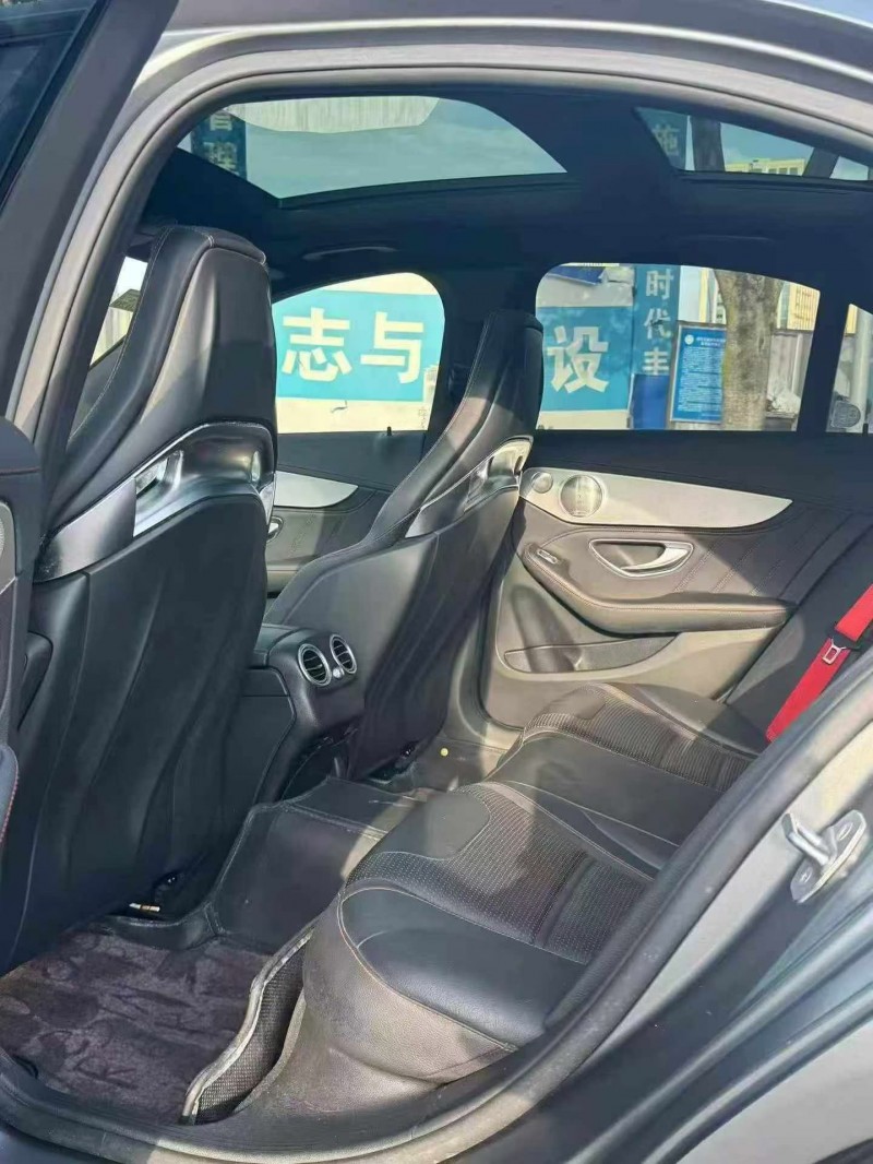 重庆18年奔驰AMG5