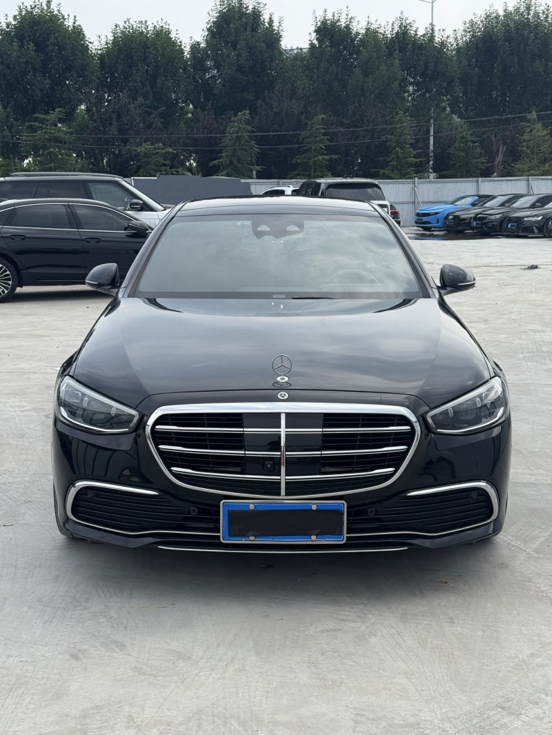 新乡21年奔驰S1