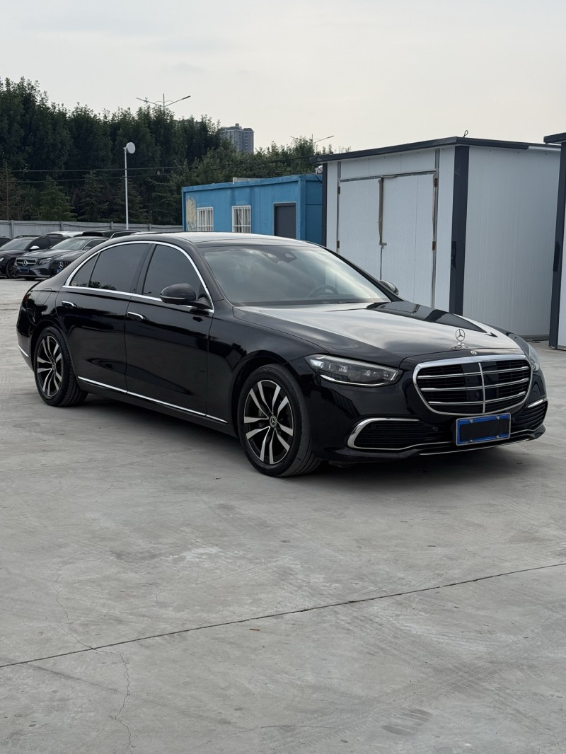 新乡21年奔驰S2