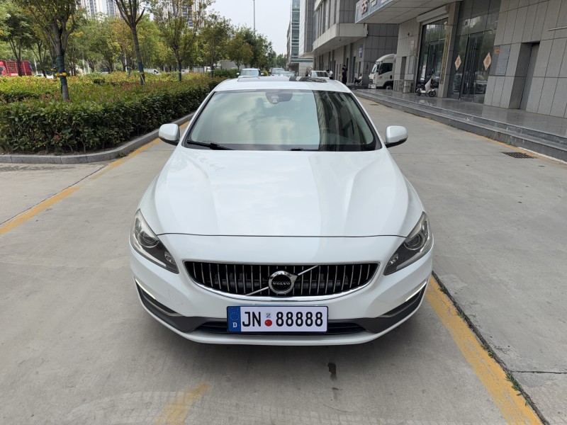 济宁16年沃尔沃S60L1