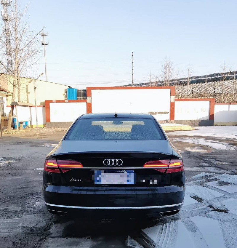 潍坊16年奥迪A8L9